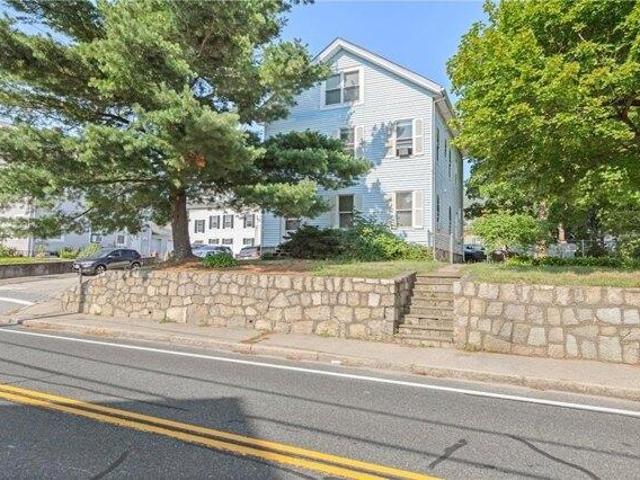 House for sale in Cumberland, Rhode Island