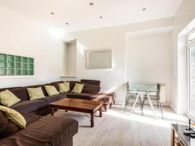 Farm for rent in Saint George's, Sheffield