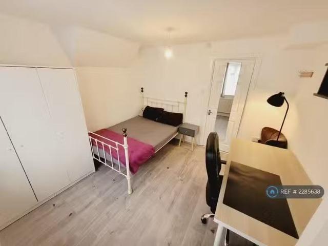 House for rent in Camp Hill, Warwickshire