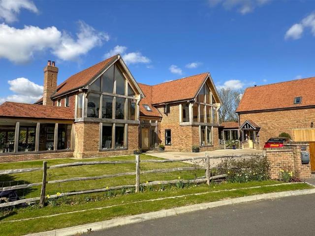 House for sale in Midway, Kent