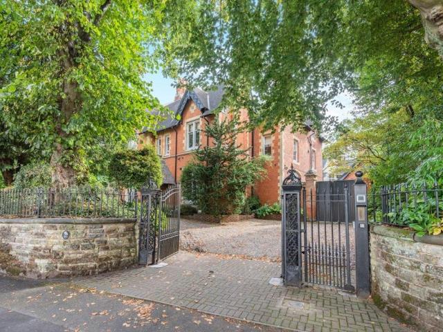House for sale in Calthorpe Fields, West Midlands