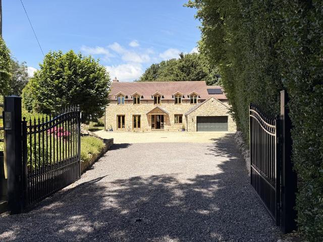 House for sale in Clandown, Radstock
