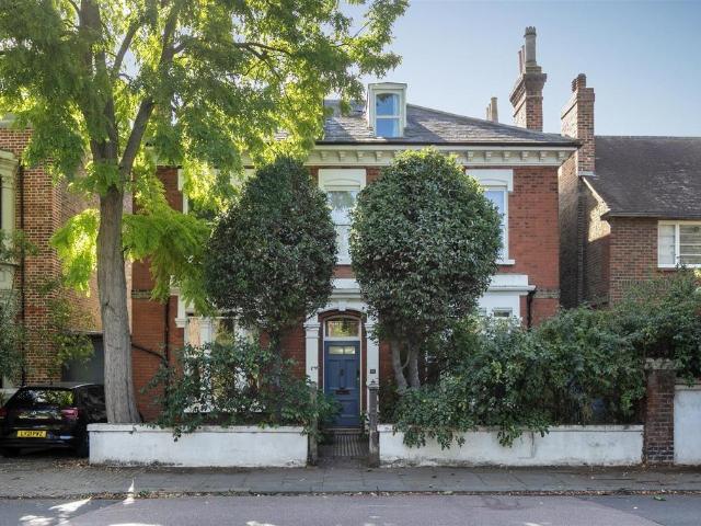 House for sale in Loughborough Junction, Greater London