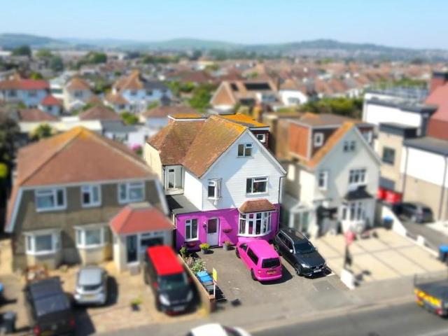 House for sale in Fishersgate, West Sussex