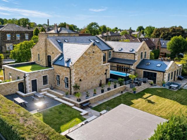House for sale in Horsforth Vale, Calverley