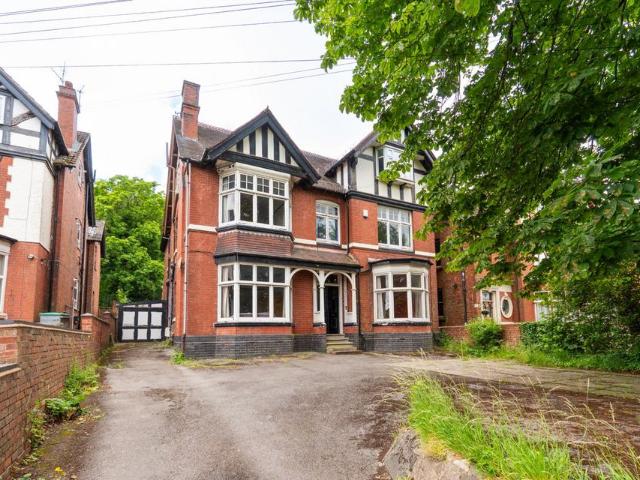 House for sale in Smethwick, West Midlands