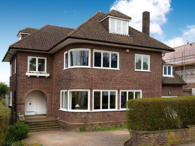 House for sale in Hampstead Garden Suburb, Greater London