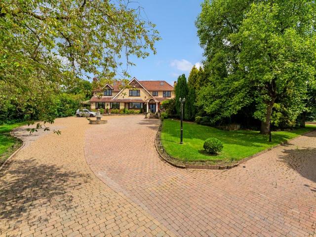 House for sale in Woodley, Greater Manchester