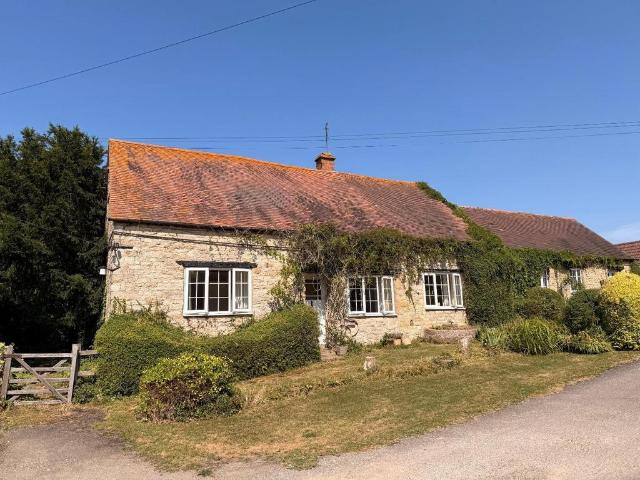 House for sale in Witcombe, Pamington