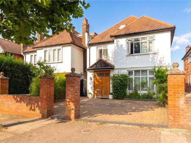 House for sale in Brondesbury, Greater London