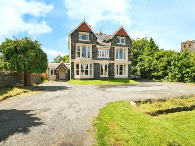 House for sale in Llanberis, Wales