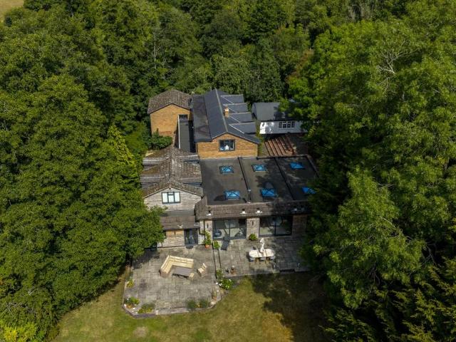 House for sale in Alderminster, Warwickshire