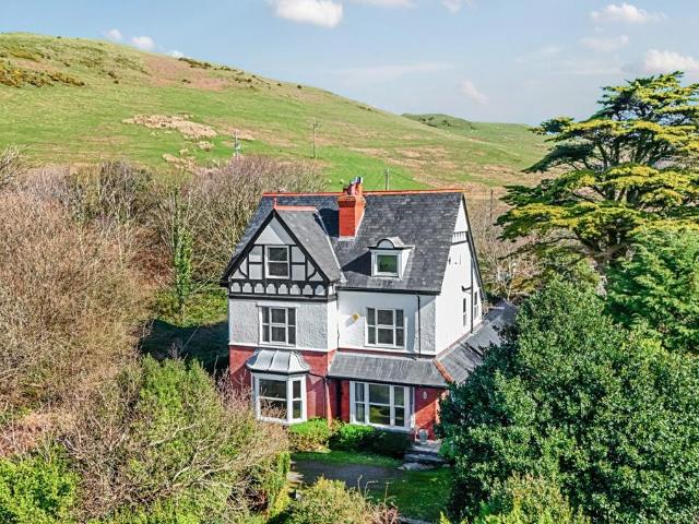 House for sale in Aberdyfi, Wales