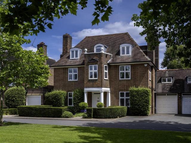 House for sale in Hampstead Garden Suburb, Greater London