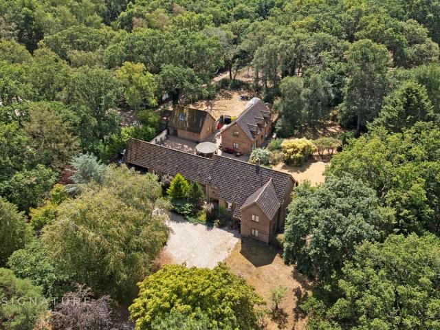 House for sale in Lenwade, Crostwick