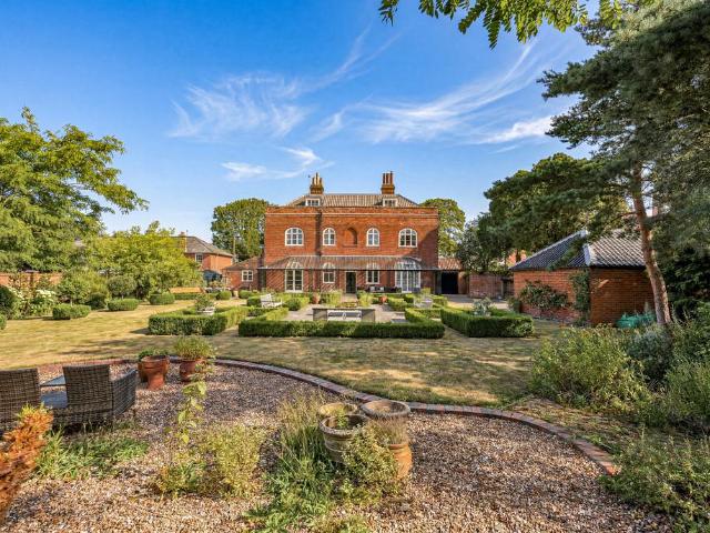 House for sale in Eastbridge, Suffolk