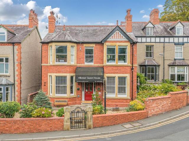 House for sale in Llangollen
