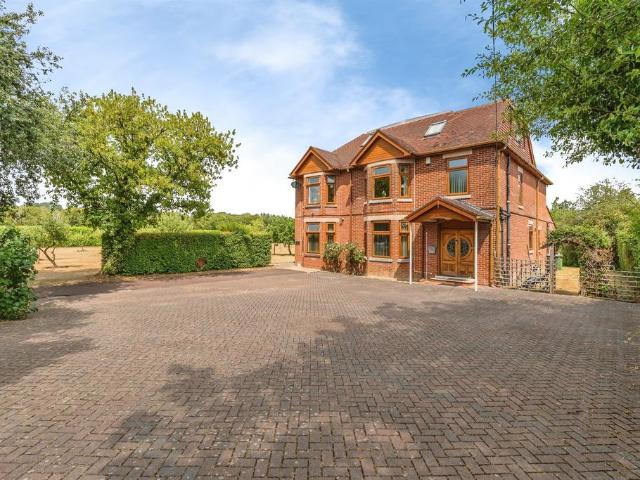 House for sale in Hampshire