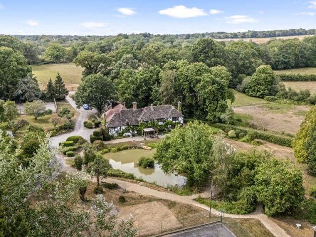 House for sale in Nuthurst, Horsham