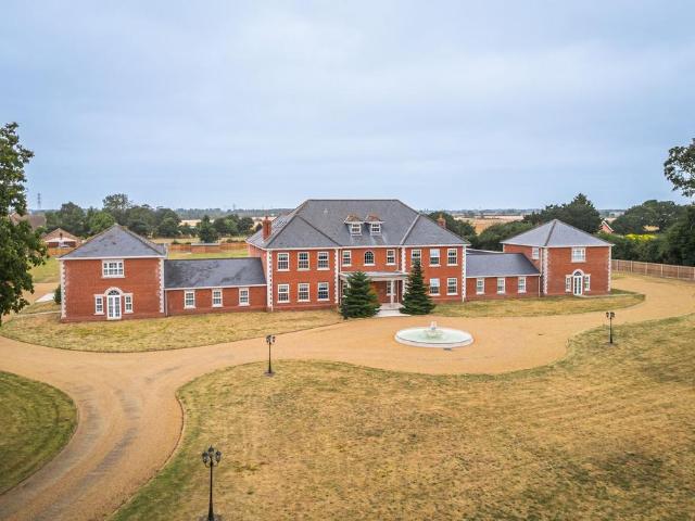 House for sale in Belton with Browston, Stokesby
