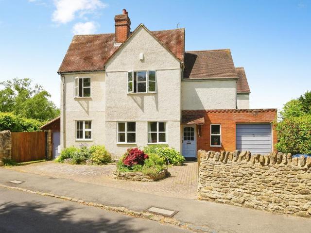 House for sale in The Slade, Oxfordshire