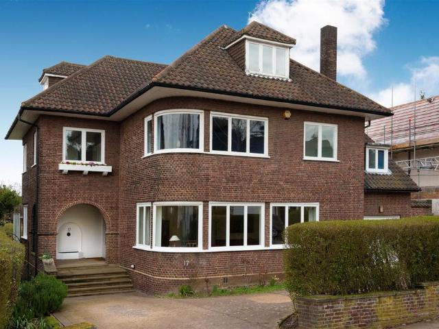 House for sale in Hampstead Garden Suburb, Greater London