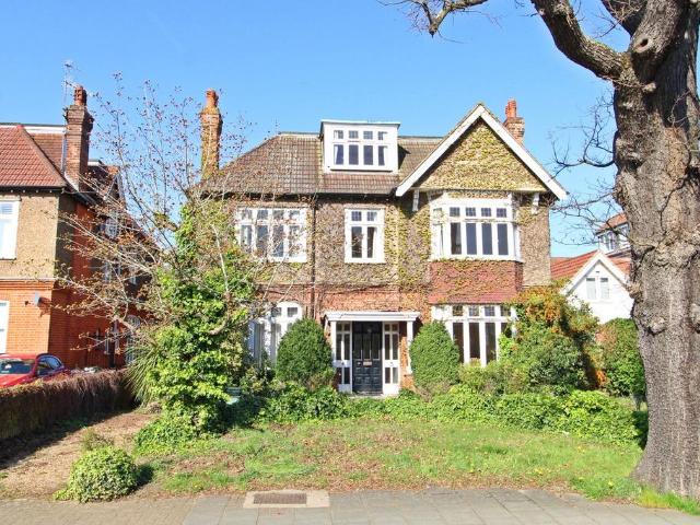 House for sale in Shortlands, Greater London