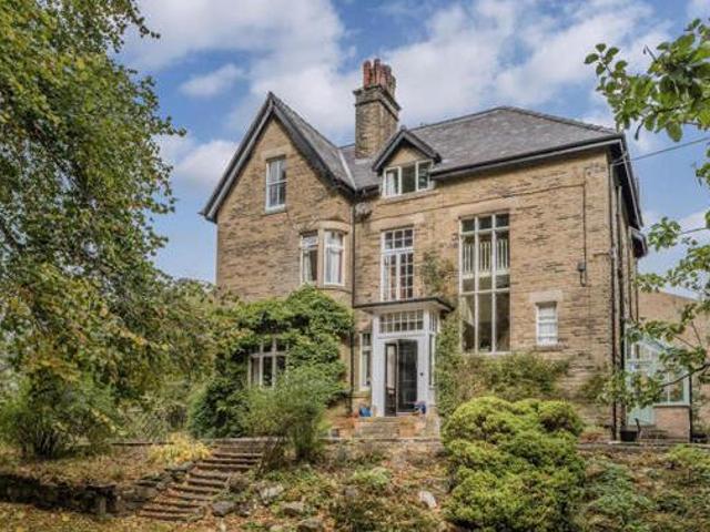 House for sale in Charlesworth, East Midlands