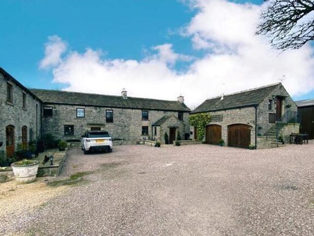 House for sale in Charlesworth, East Midlands