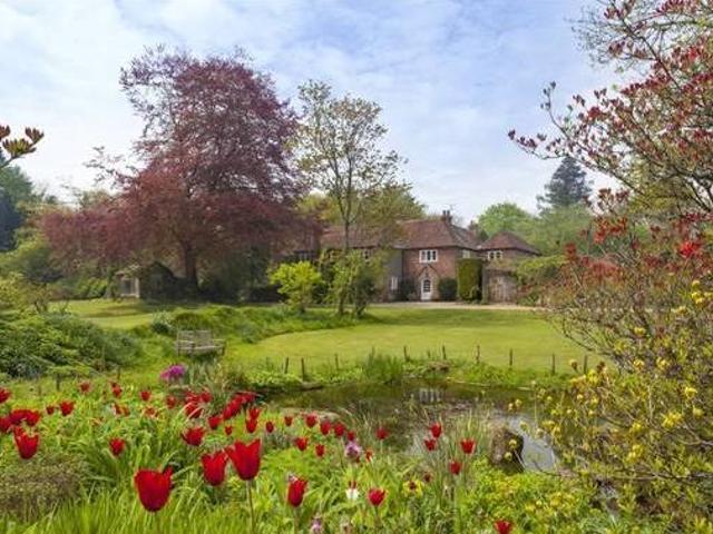 House for sale in Lyons, Greater London