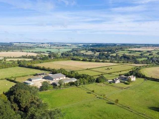 House for sale in Gloucestershire
