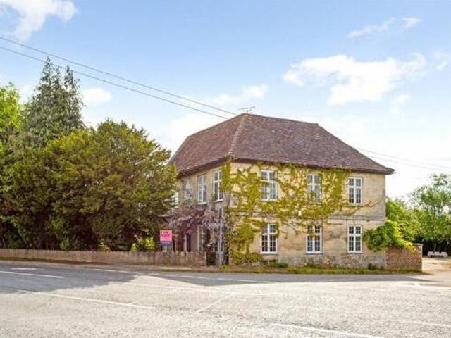 House for sale in Gloucester, Gloucestershire