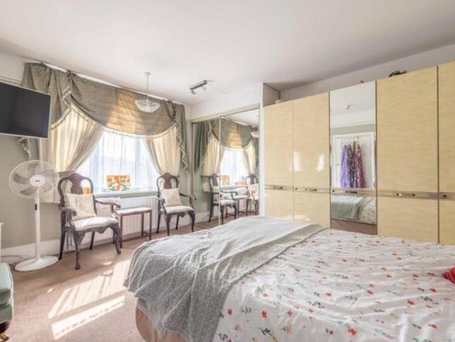 Farm for sale in Slough
