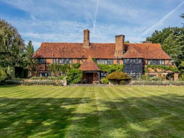 House for sale in Surrey