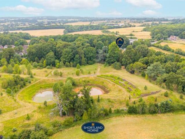 Farm for sale in Keresley, West Midlands