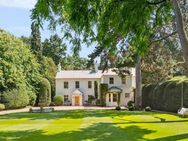 House for sale in Weybridge, Elmbridge
