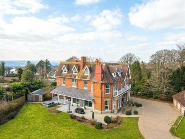 House for sale in Weir Quay, Devon