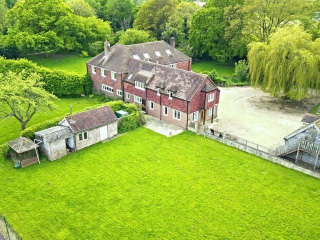 House for rent in Billingshurst, Horsham
