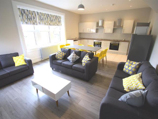 House for rent in Woodhouse Cliff, Leeds