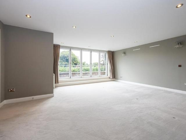 House for rent in Alderley Edge