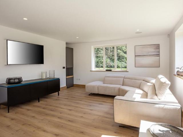 House for rent in Fole, Surrey