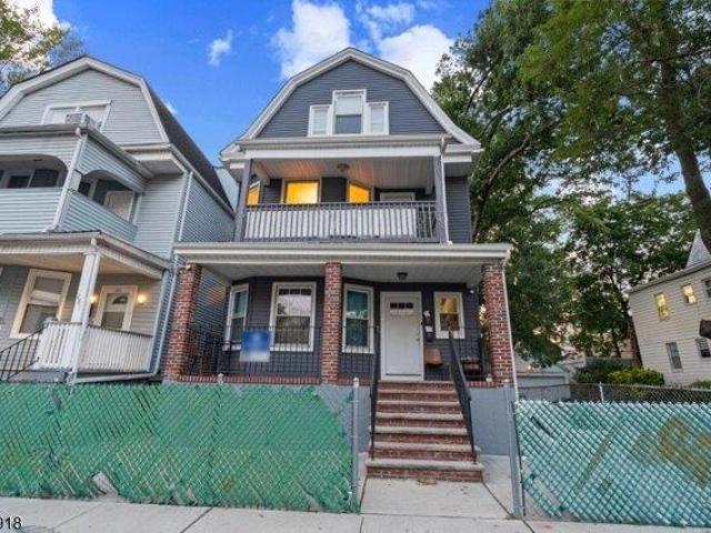 House for sale in East Orange, Essex County
