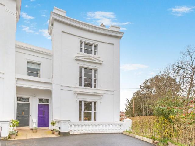 House for sale in St Leonards, Watergate
