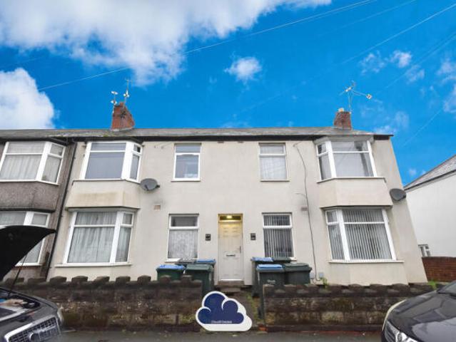 Apartment for sale in Upper Stoke, West Midlands
