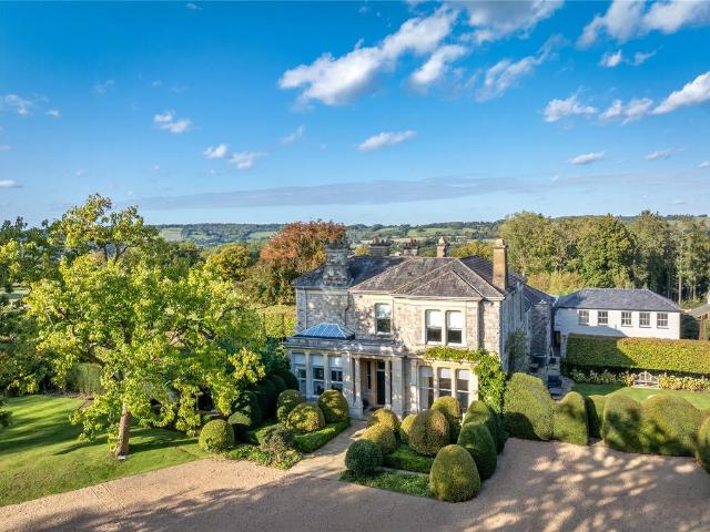House for sale in Styants Bottom, The Butts