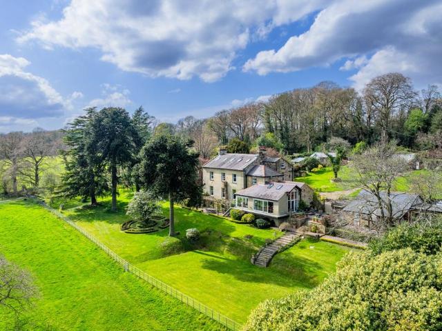 House for sale in Ruabon, Wales