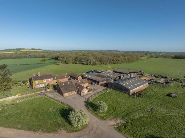House for sale in Alderminster, Warwickshire