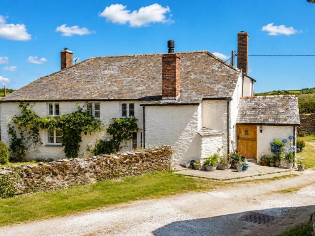 House for sale in Polperro, Lansallos