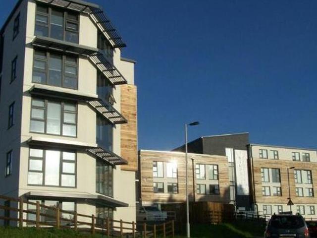 House for rent in Follaton, Strode