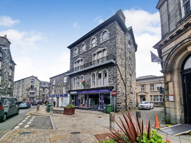 Flat for sale in Dolgellau